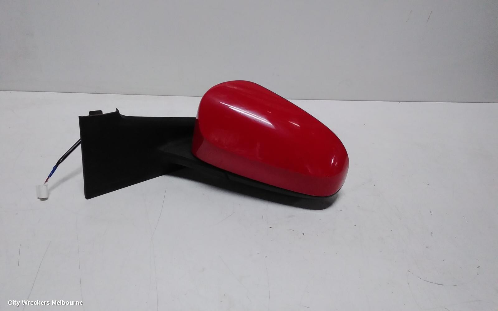 TOYOTA YARIS 2015 Left Door Mirror