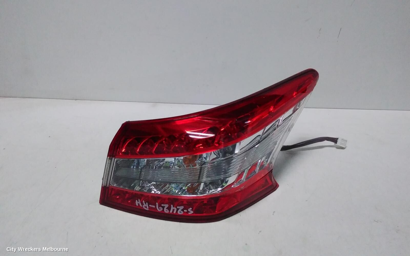 NISSAN PULSAR 2013 Right Taillight