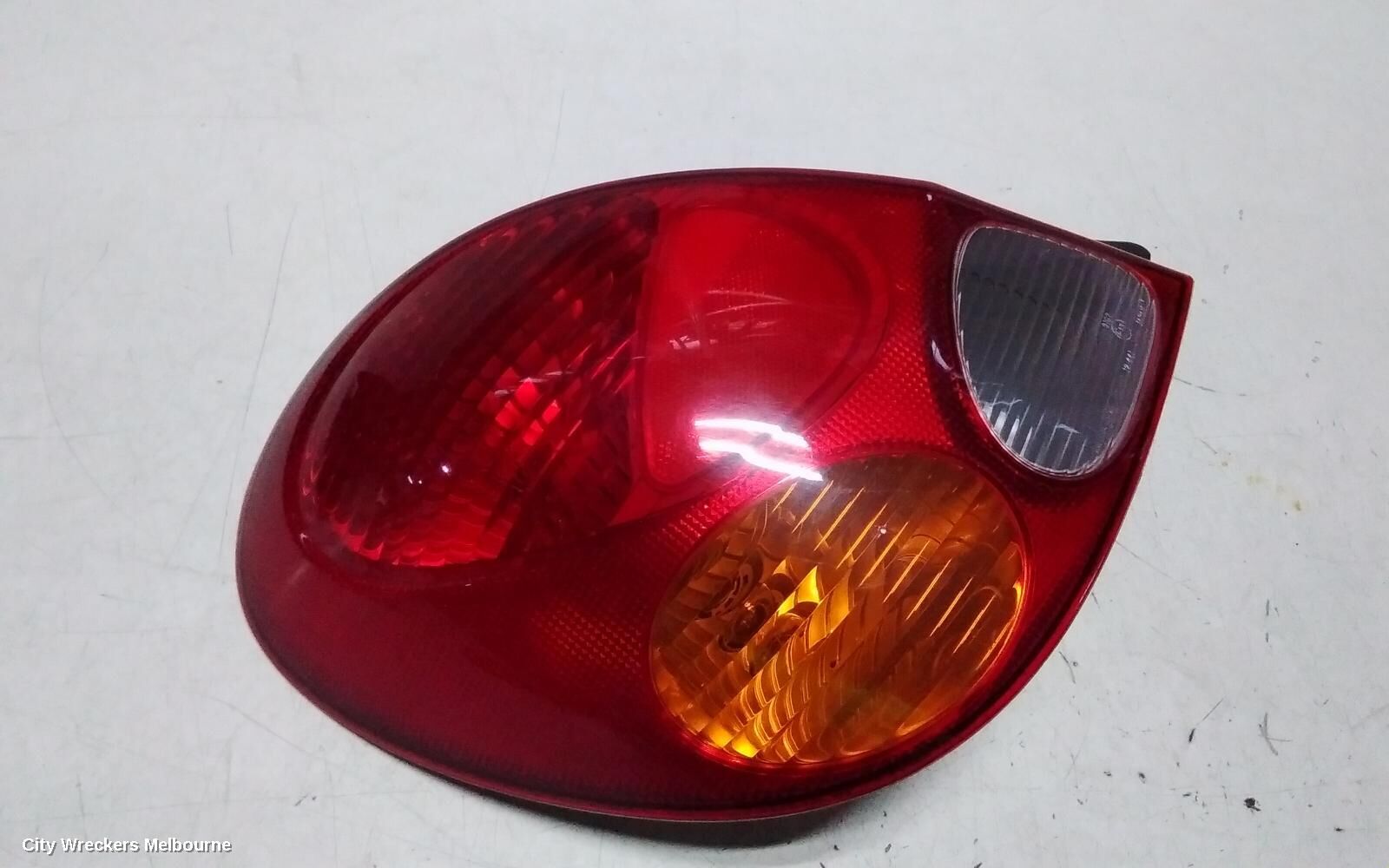 TOYOTA COROLLA 2001 Left Taillight