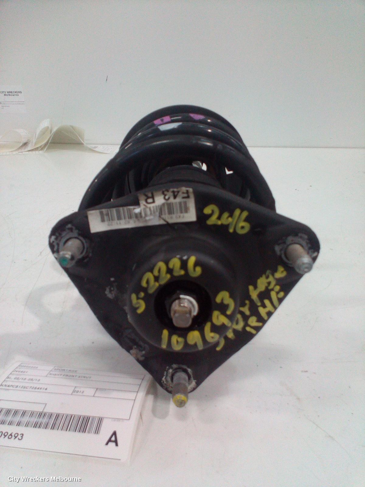 KIA SPORTAGE 2012 Right Front Strut