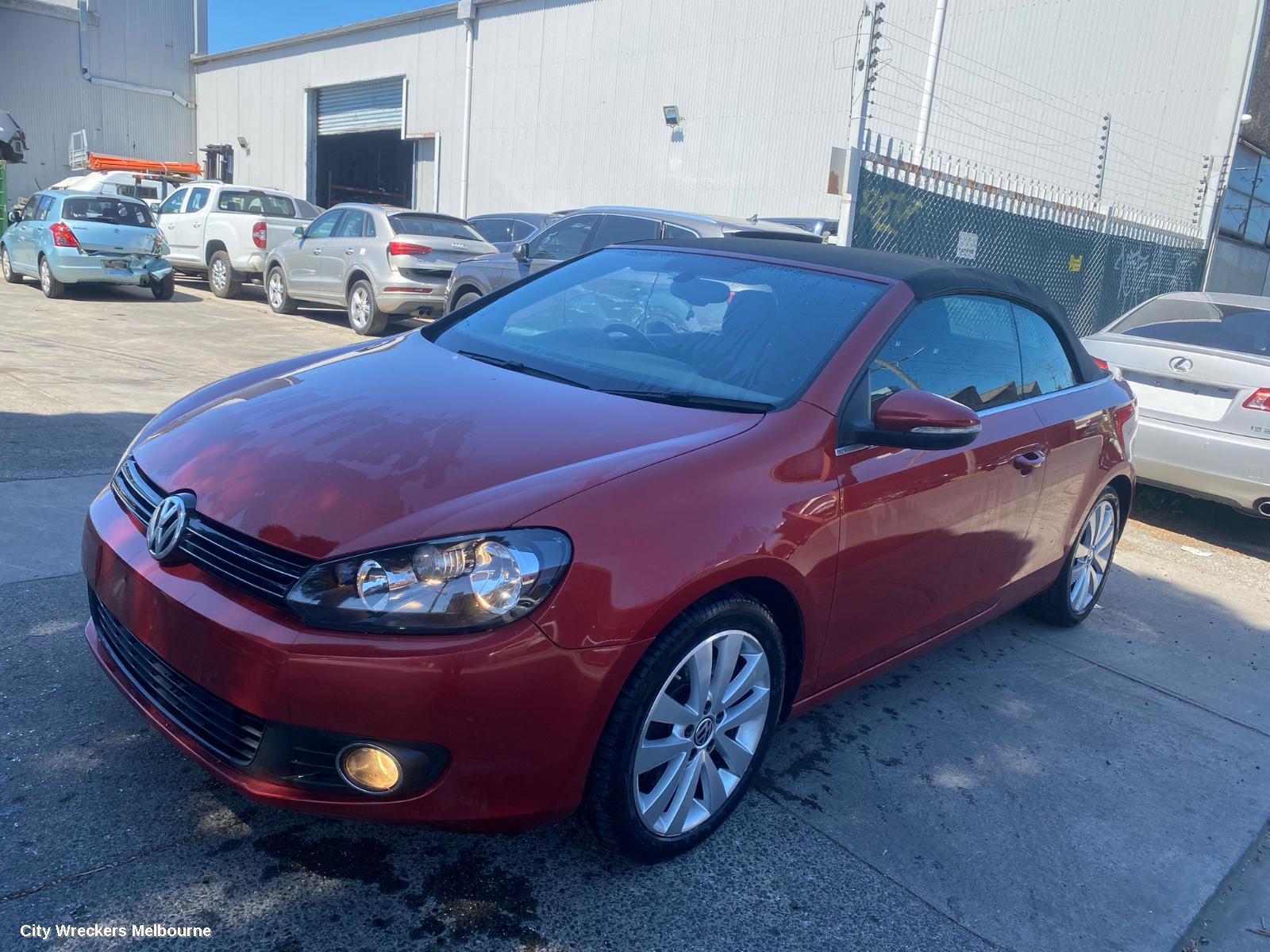 VOLKSWAGEN GOLF 2012 Left Front Door