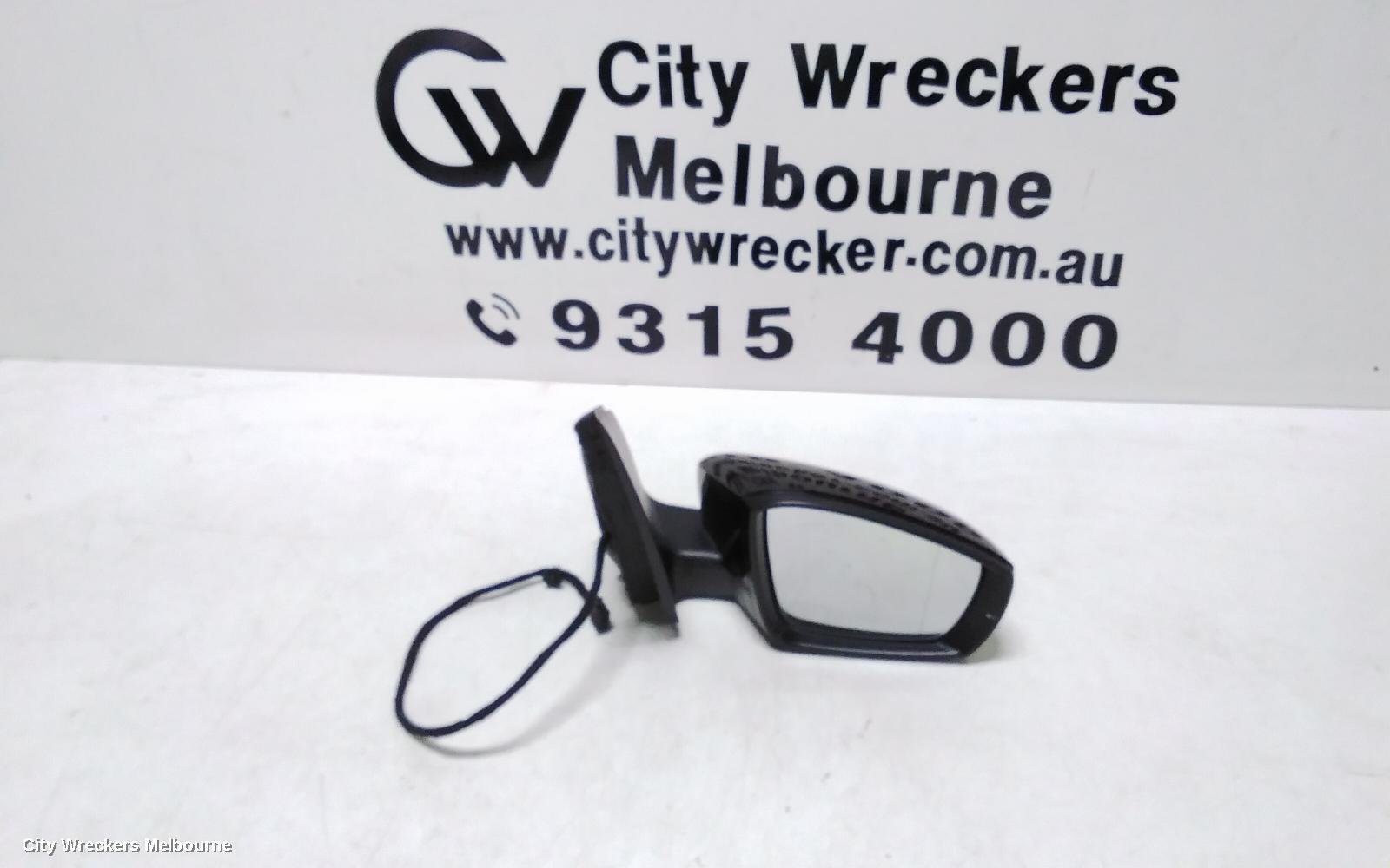 VOLKSWAGEN POLO 2014 Right Door Mirror