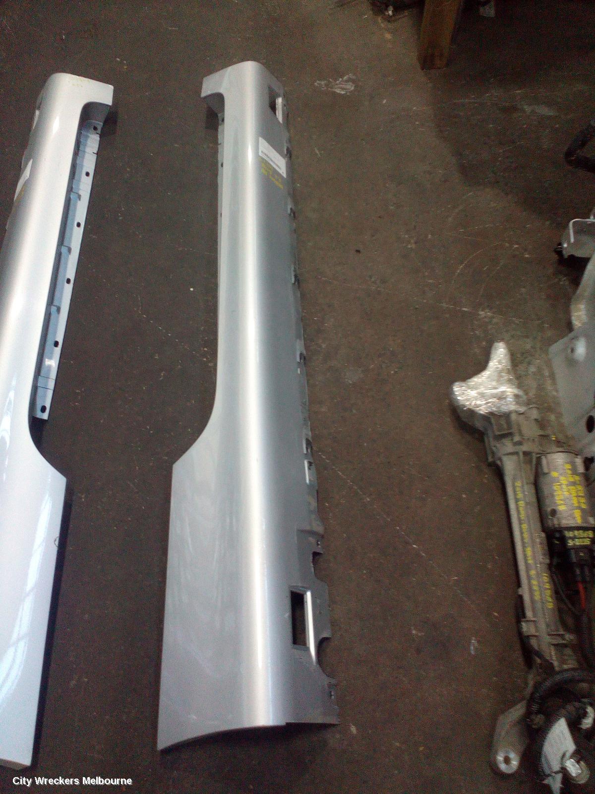 AUDI TT 2008 Side Step/Skirt