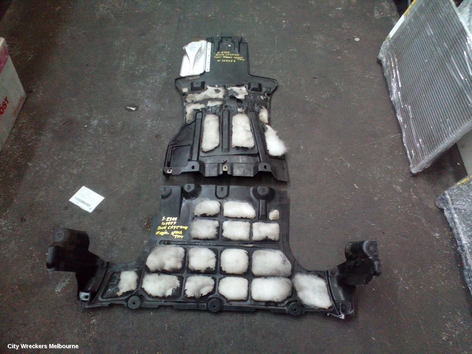 PORSCHE CAYENNE 2004 Engine Cover