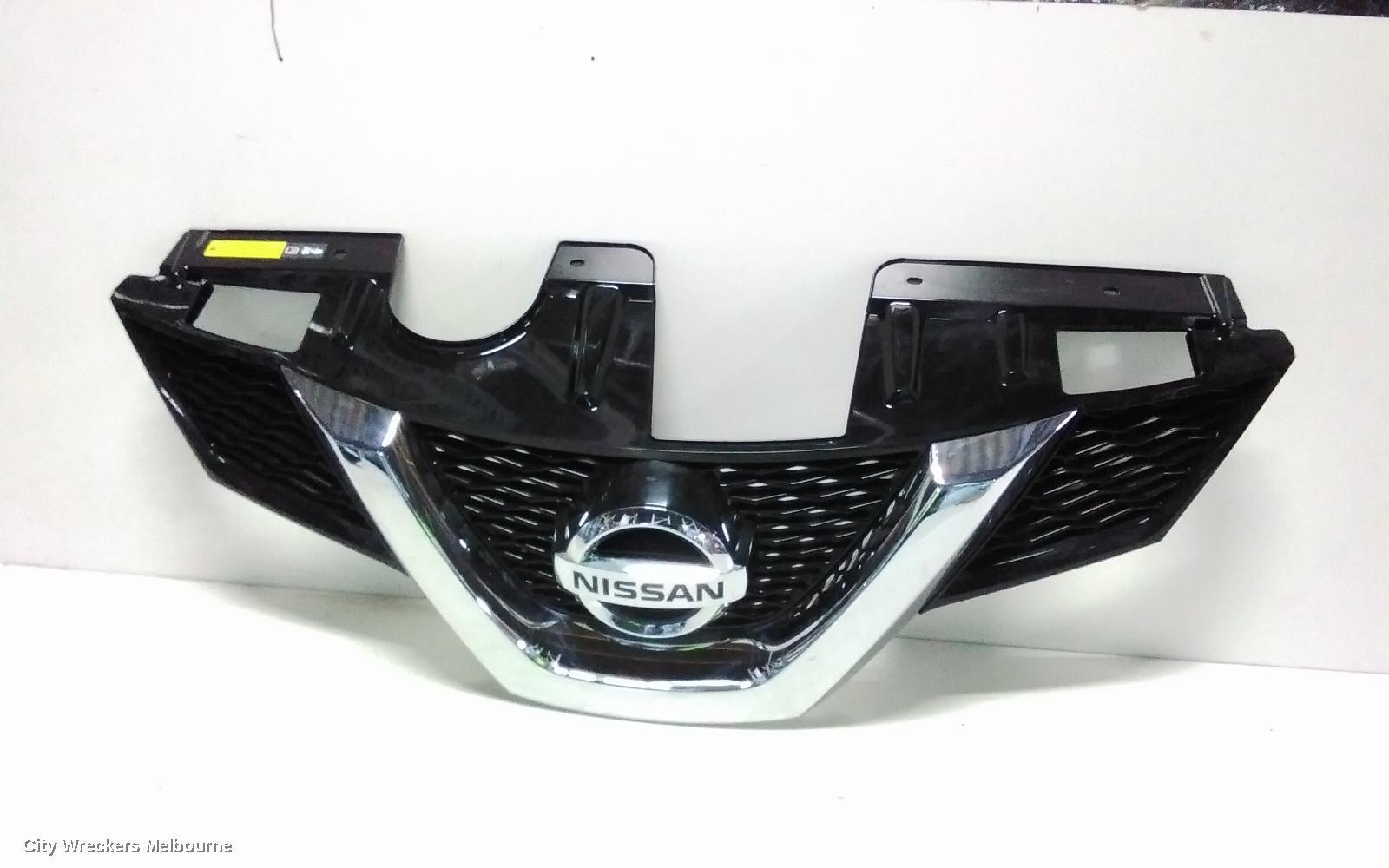 NISSAN XTRAIL 2015 Grille
