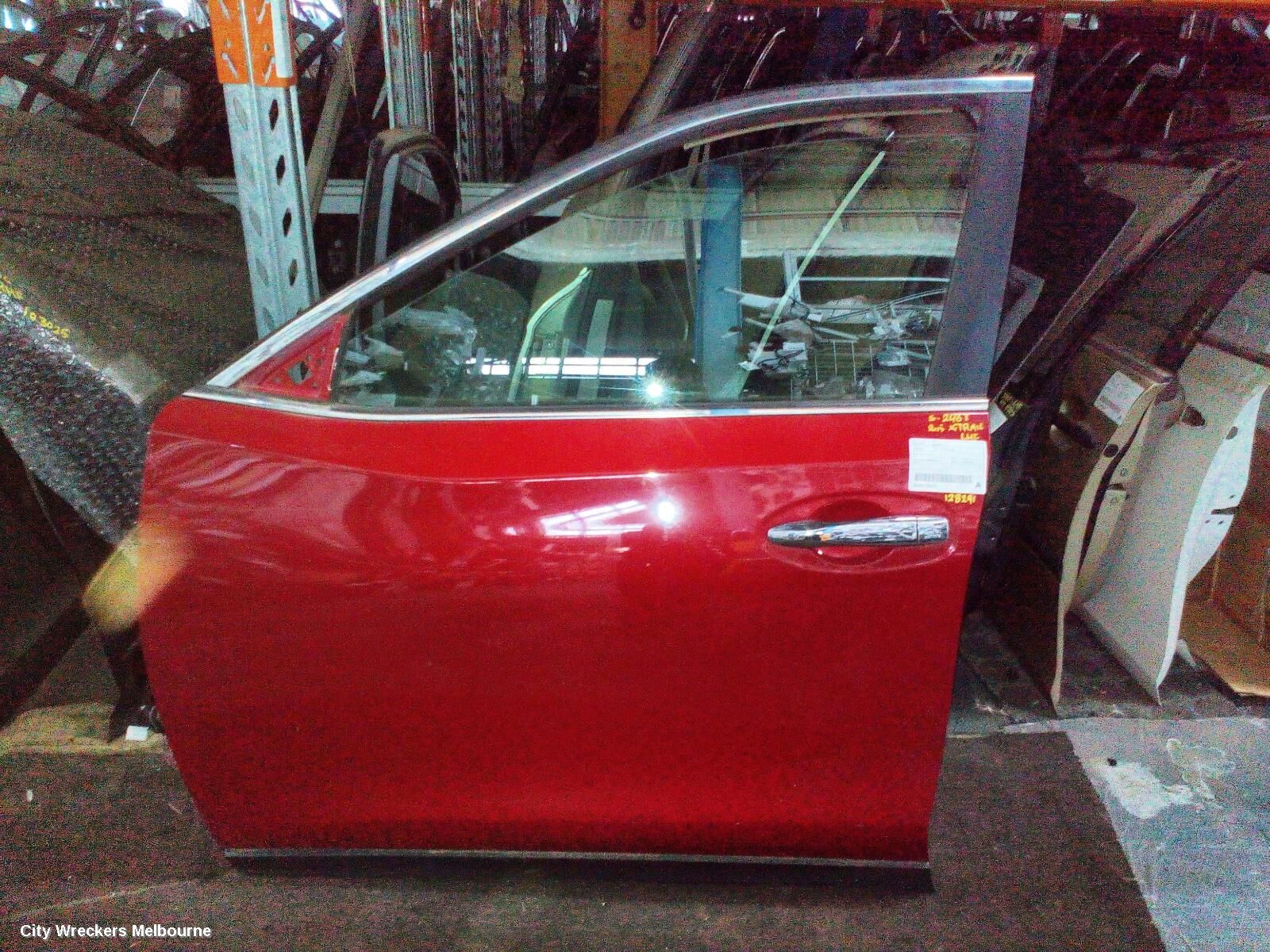 NISSAN XTRAIL 2015 Left Front Door