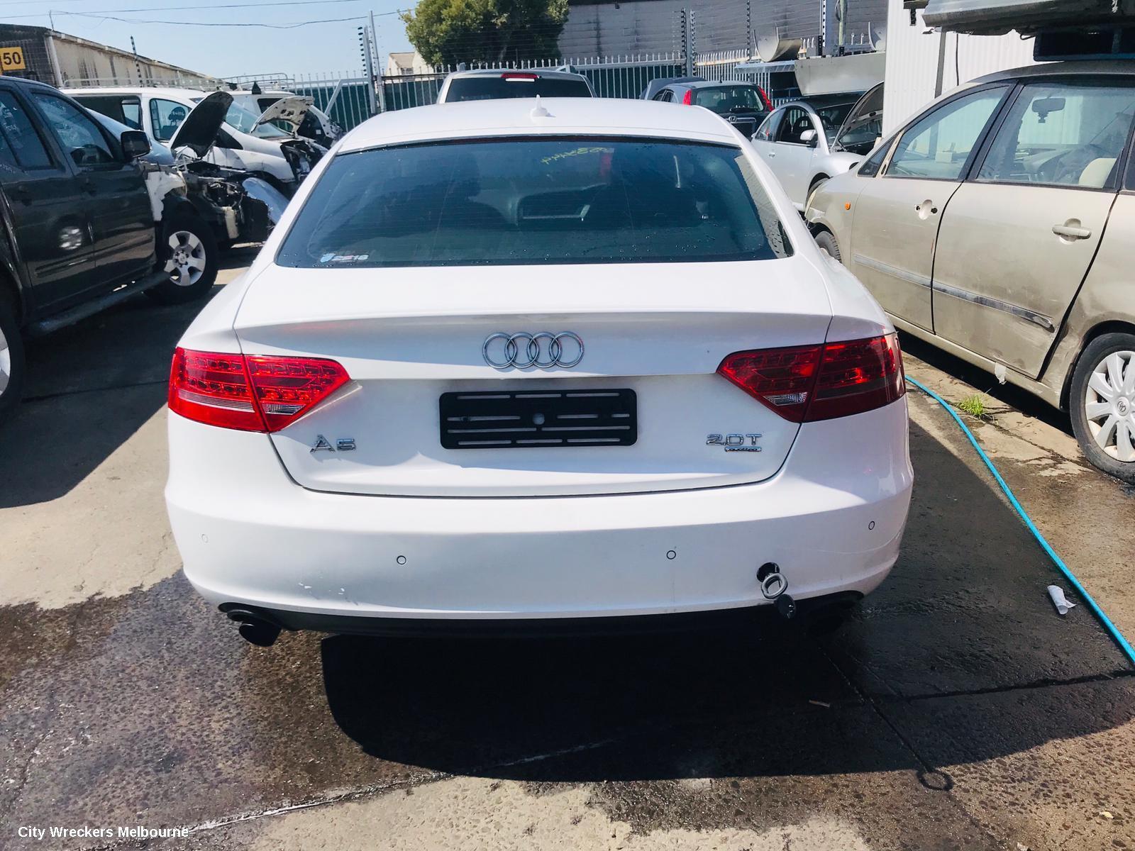AUDI A5 2010 Left Rear Door/Sliding