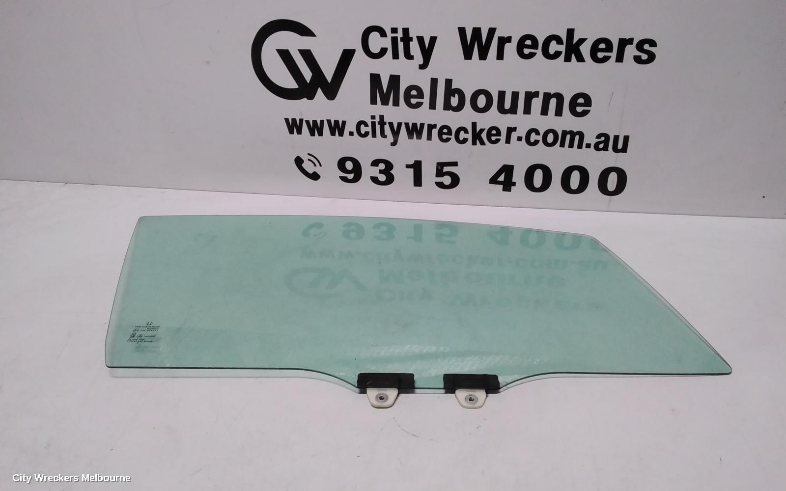 HONDA JAZZ 2020 Right Front Door Window