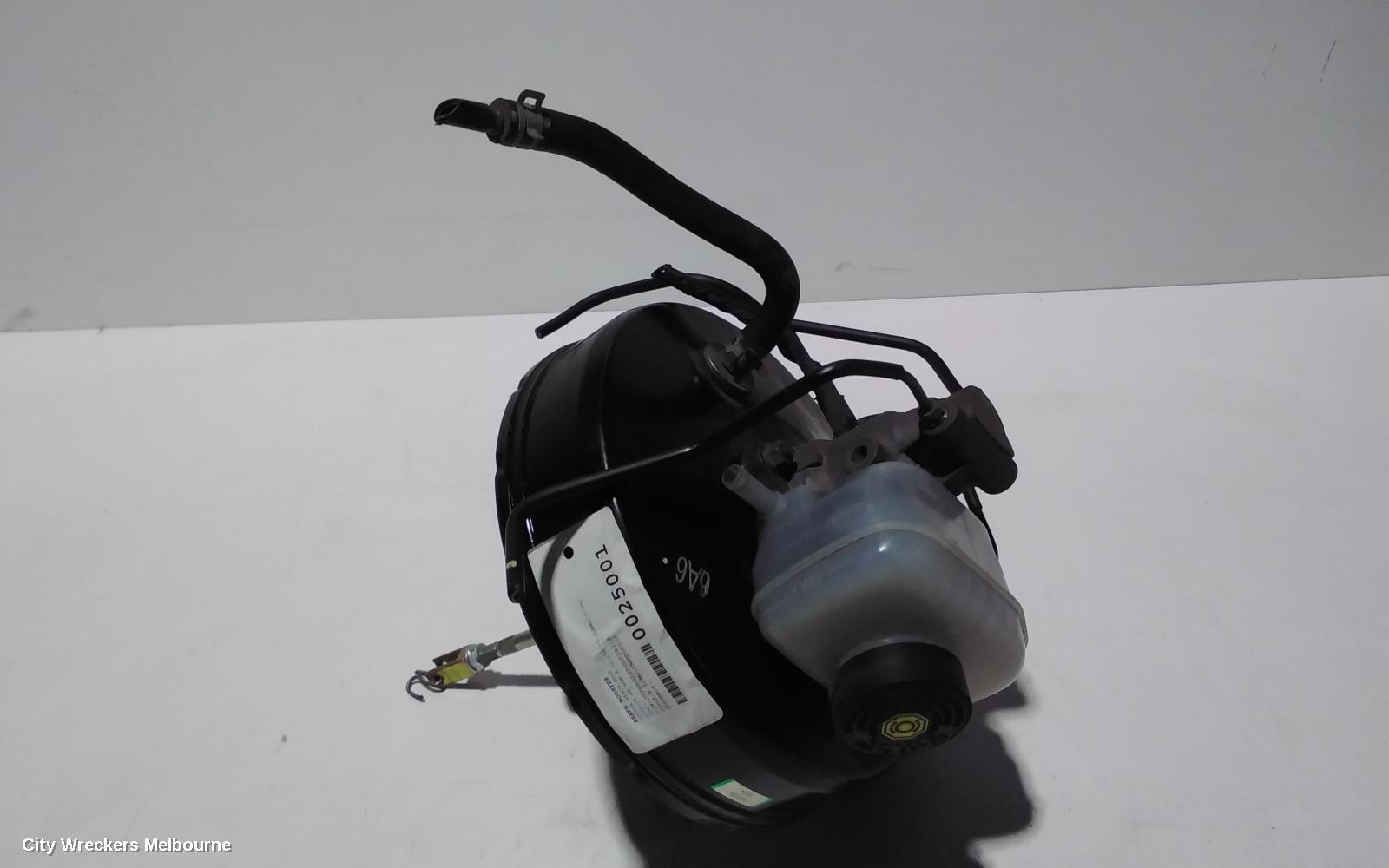 TOYOTA HIACE 2005 Brake Booster