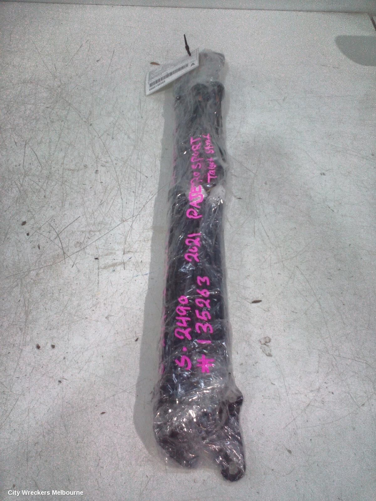 MITSUBISHI PAJERO 2021 Hatch Strut