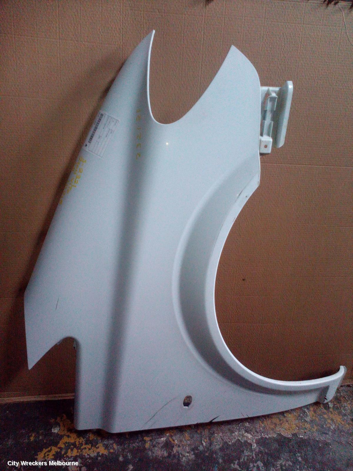 MERCEDES VITO 2004 Right Guard