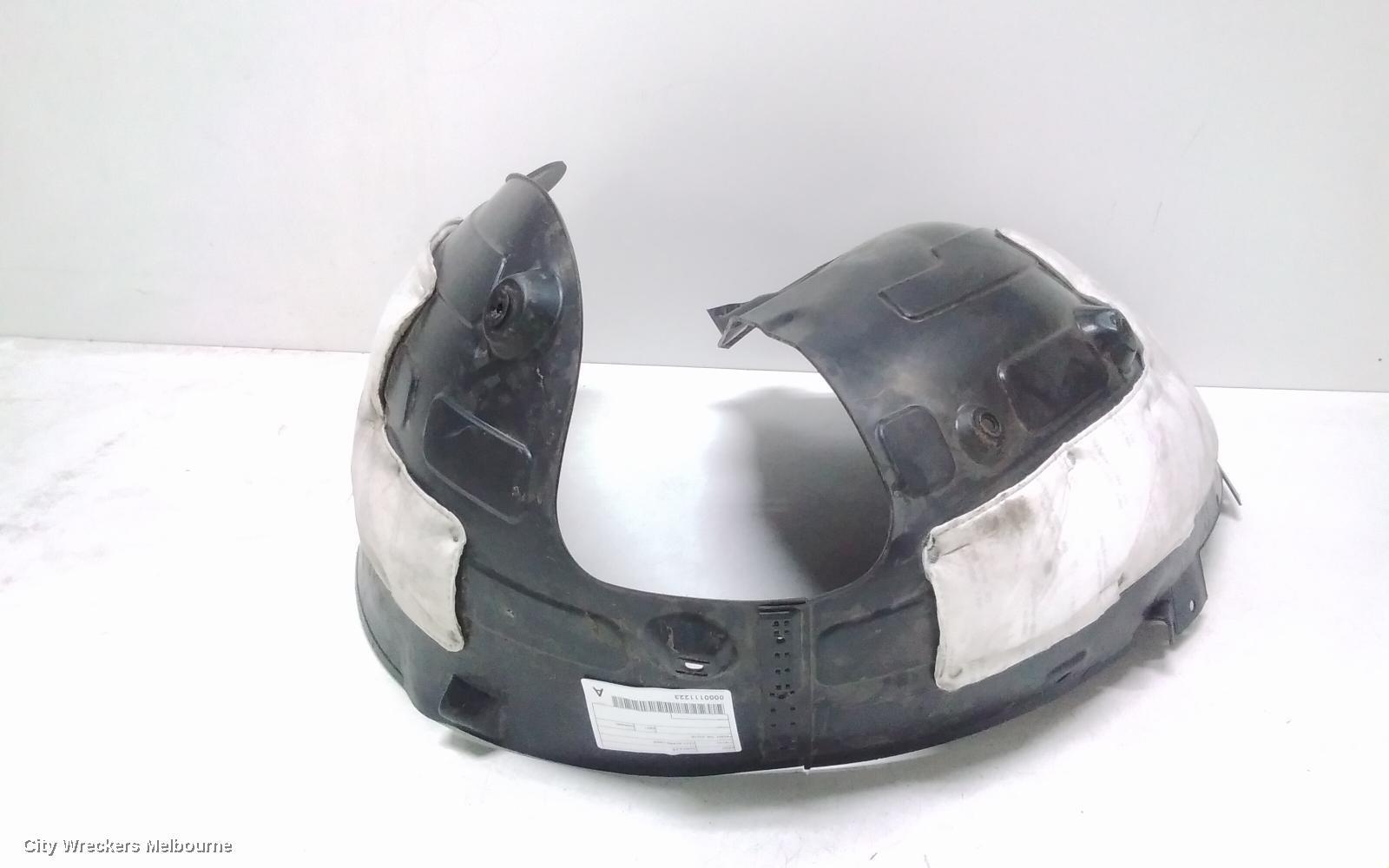 HYUNDAI SANTA FE 2021 Right Guard Liner