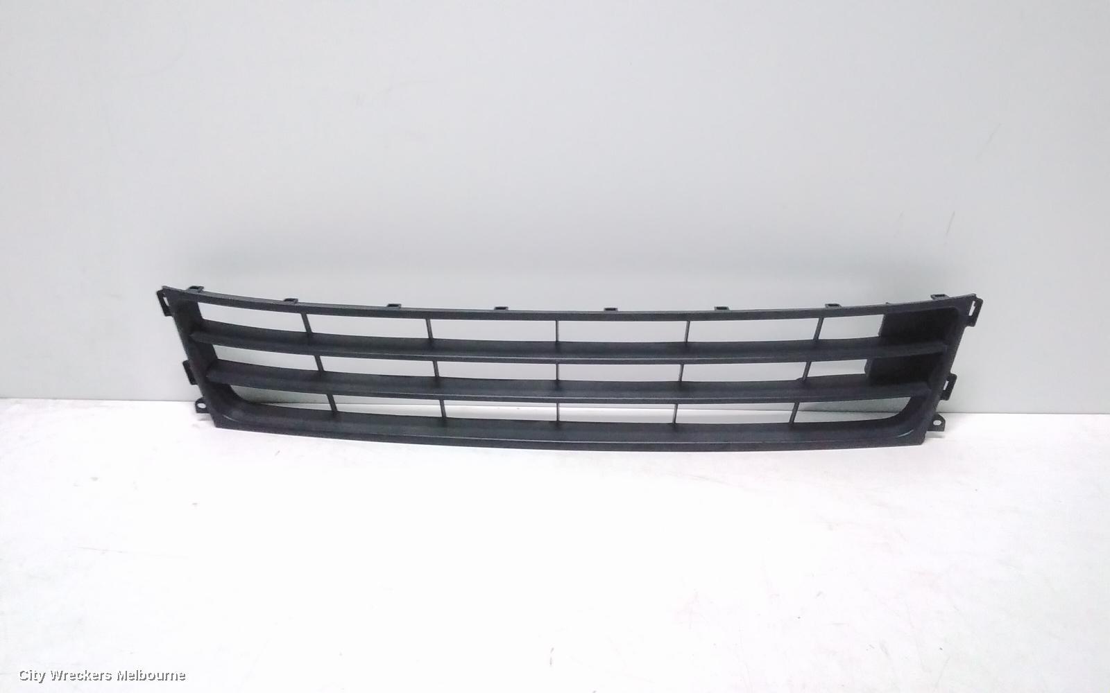 SUZUKI BALENO 2017 Grille