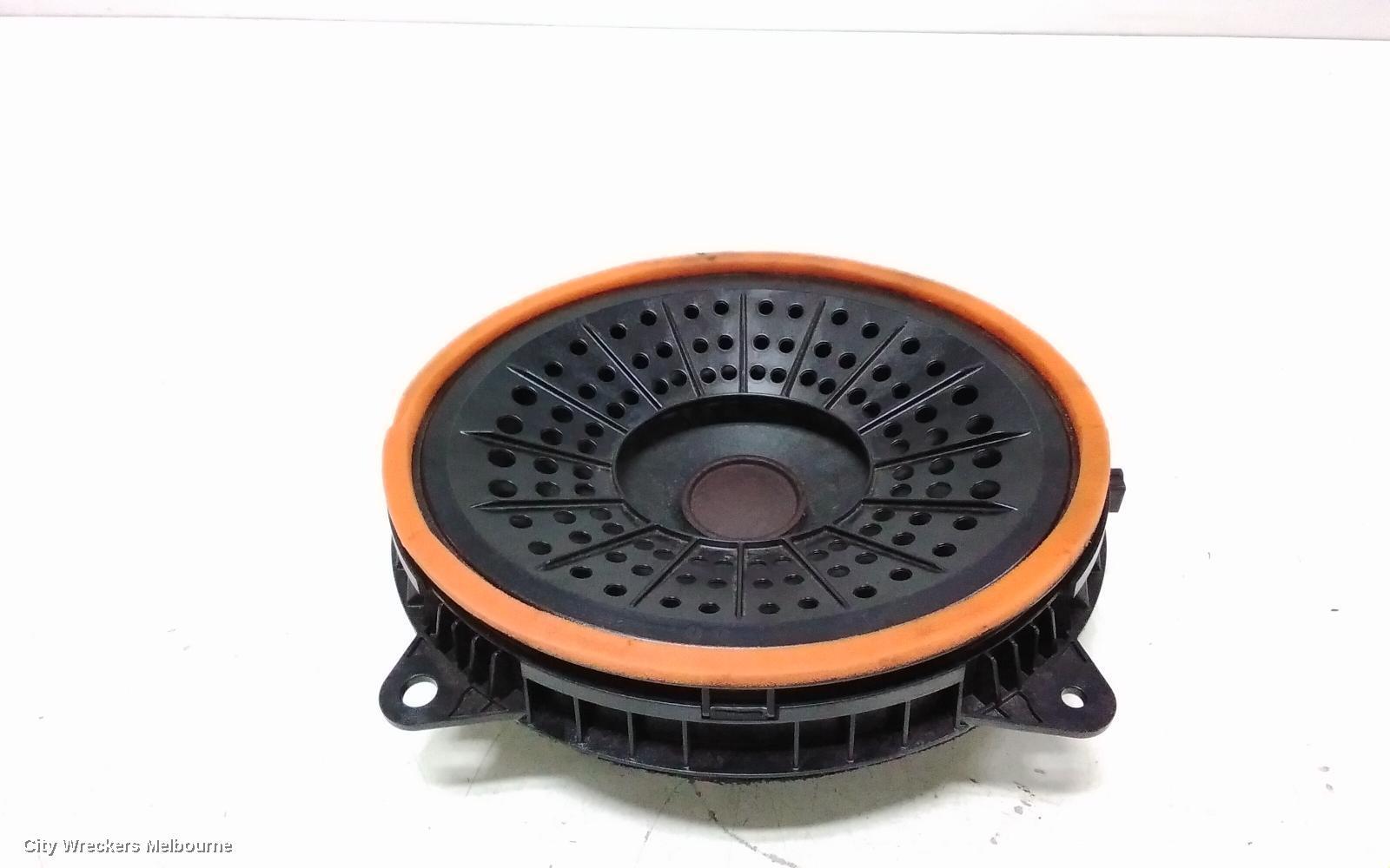 TOYOTA KLUGER 2022 SPEAKER