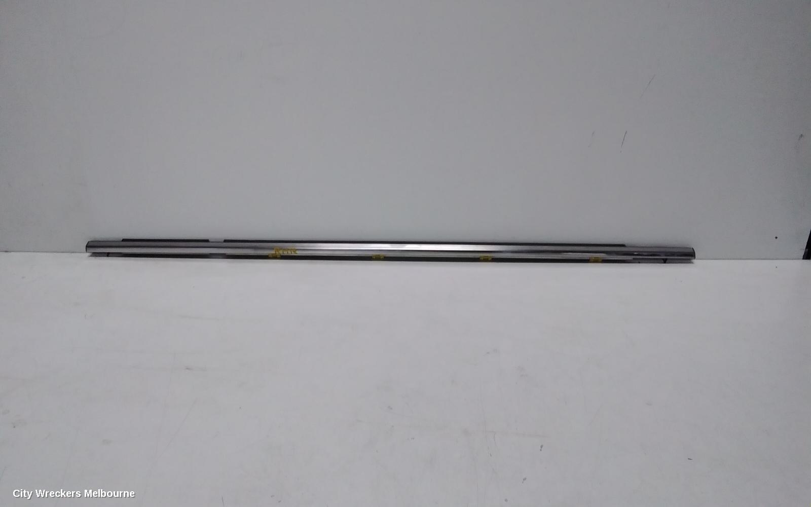 TOYOTA KLUGER 2022 Body/Door Mould