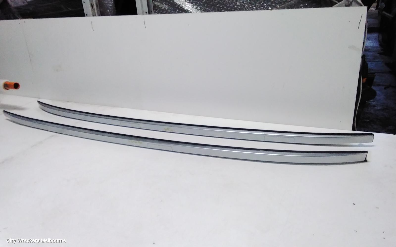 TOYOTA KLUGER 2022 Roof Rail