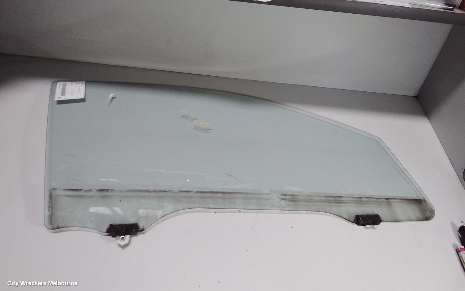 MITSUBISHI ASX 2014 Right Rear Door Window