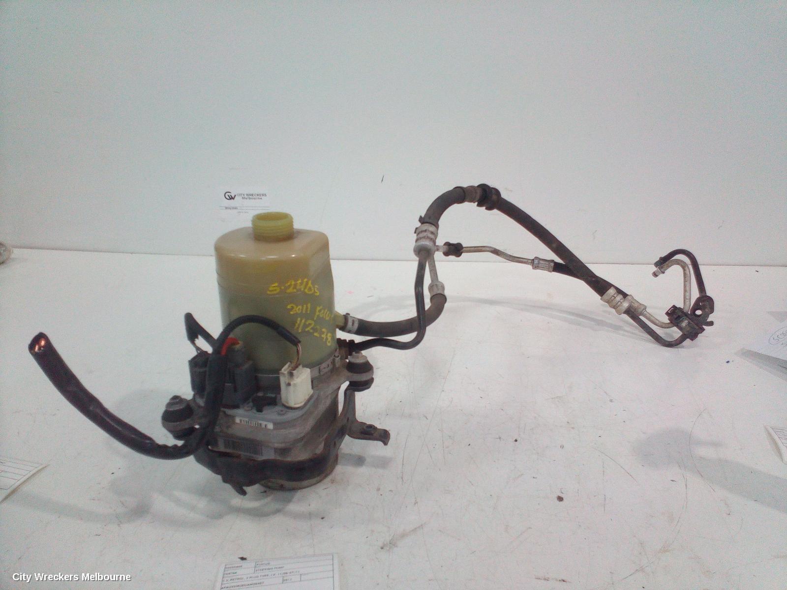 FORD FOCUS 2011 Steering Pump