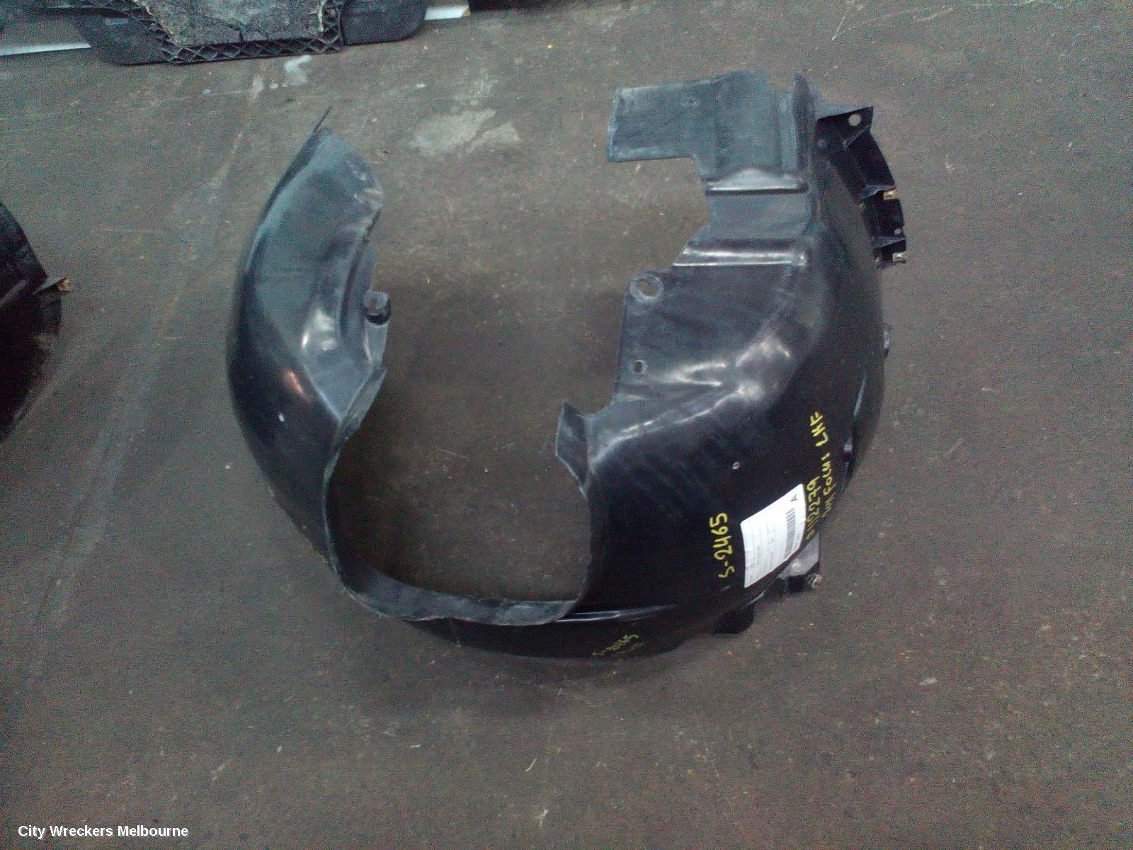 FORD FOCUS 2011 Right Guard Liner