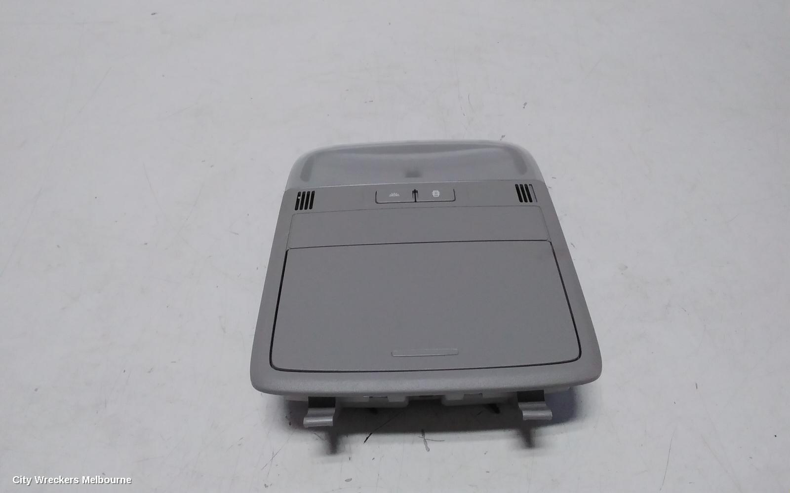 HOLDEN COMMODORE 2014 Courtesy Light