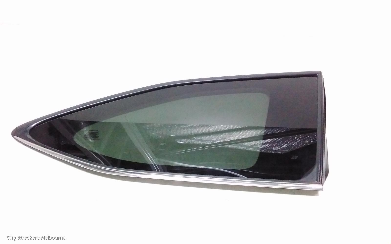 TOYOTA KLUGER 2021 Right Rear 1/4 Door Glass