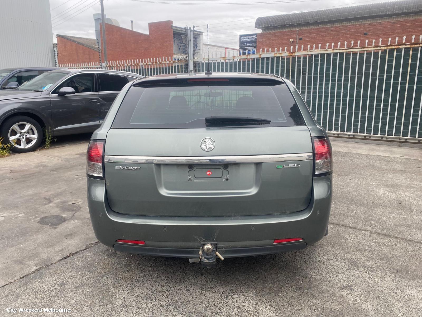 HOLDEN COMMODORE 2015 Towbar