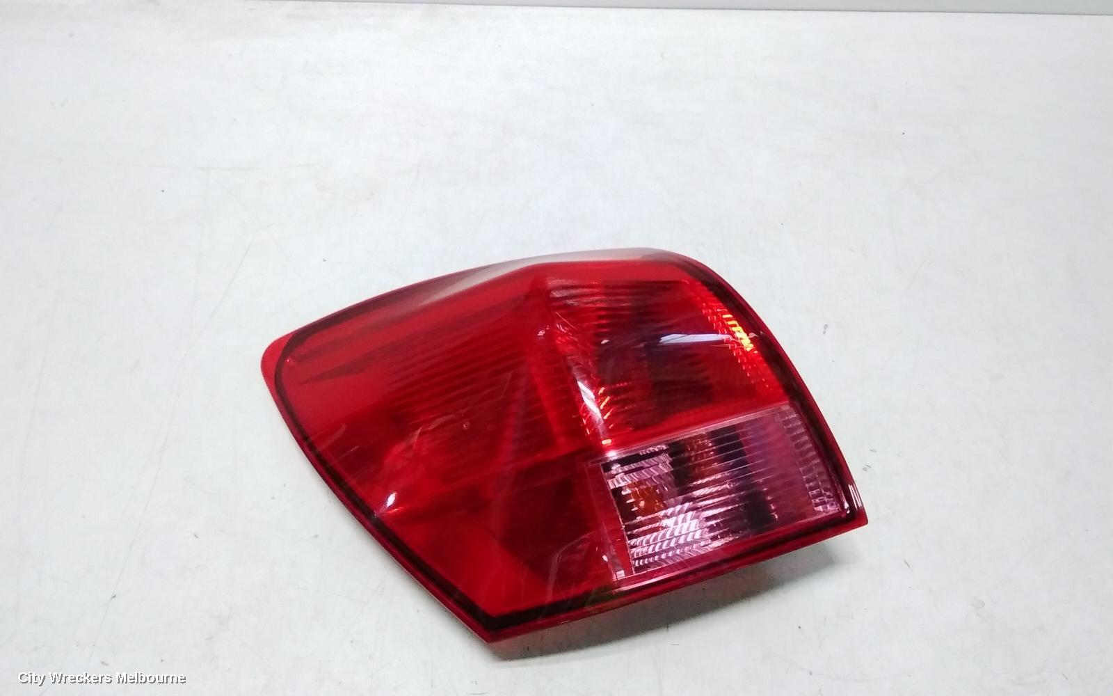 NISSAN DUALIS 2010 Left Taillight