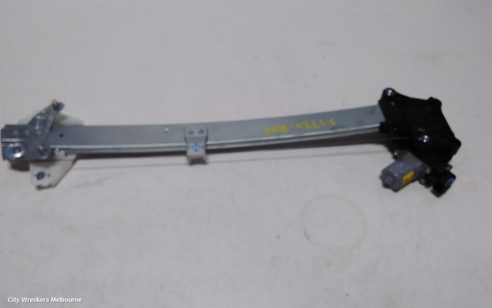 HONDA CRV 2019 Right Front Window Reg/Motor