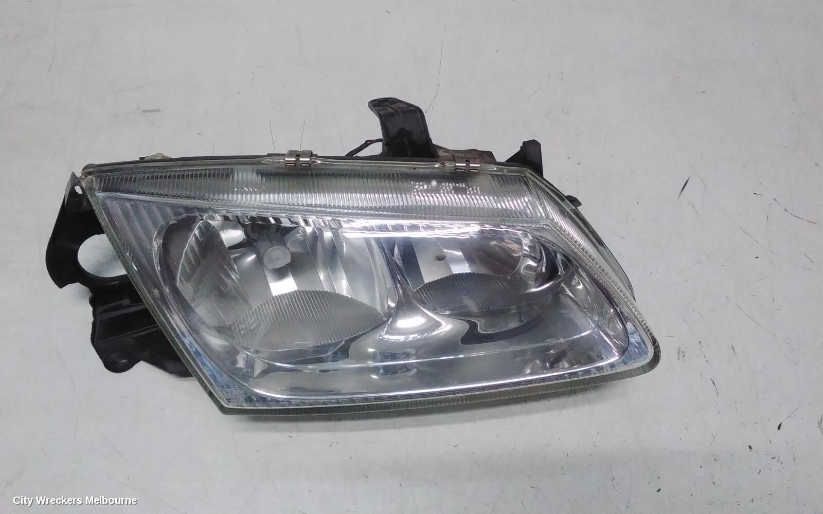 NISSAN PULSAR 2001 Right Headlamp
