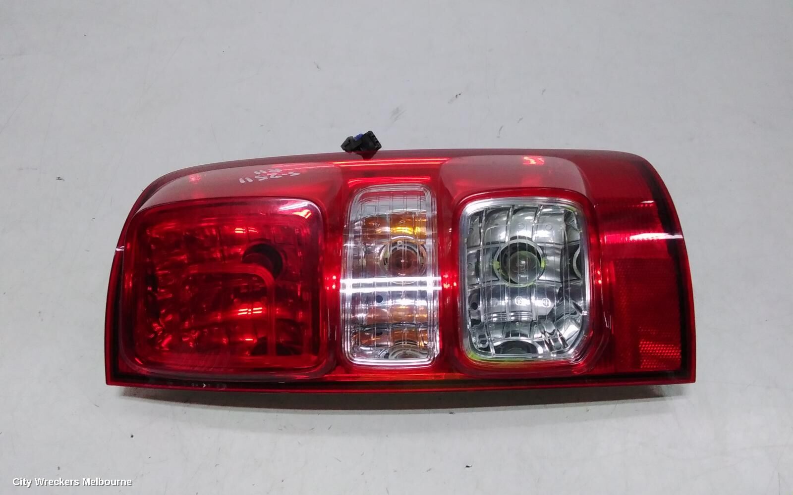 HOLDEN COLORADO 2016 Right Taillight