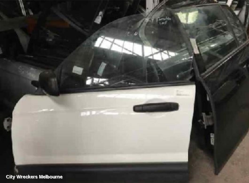 SUBARU FORESTER 2003 Left Front Door