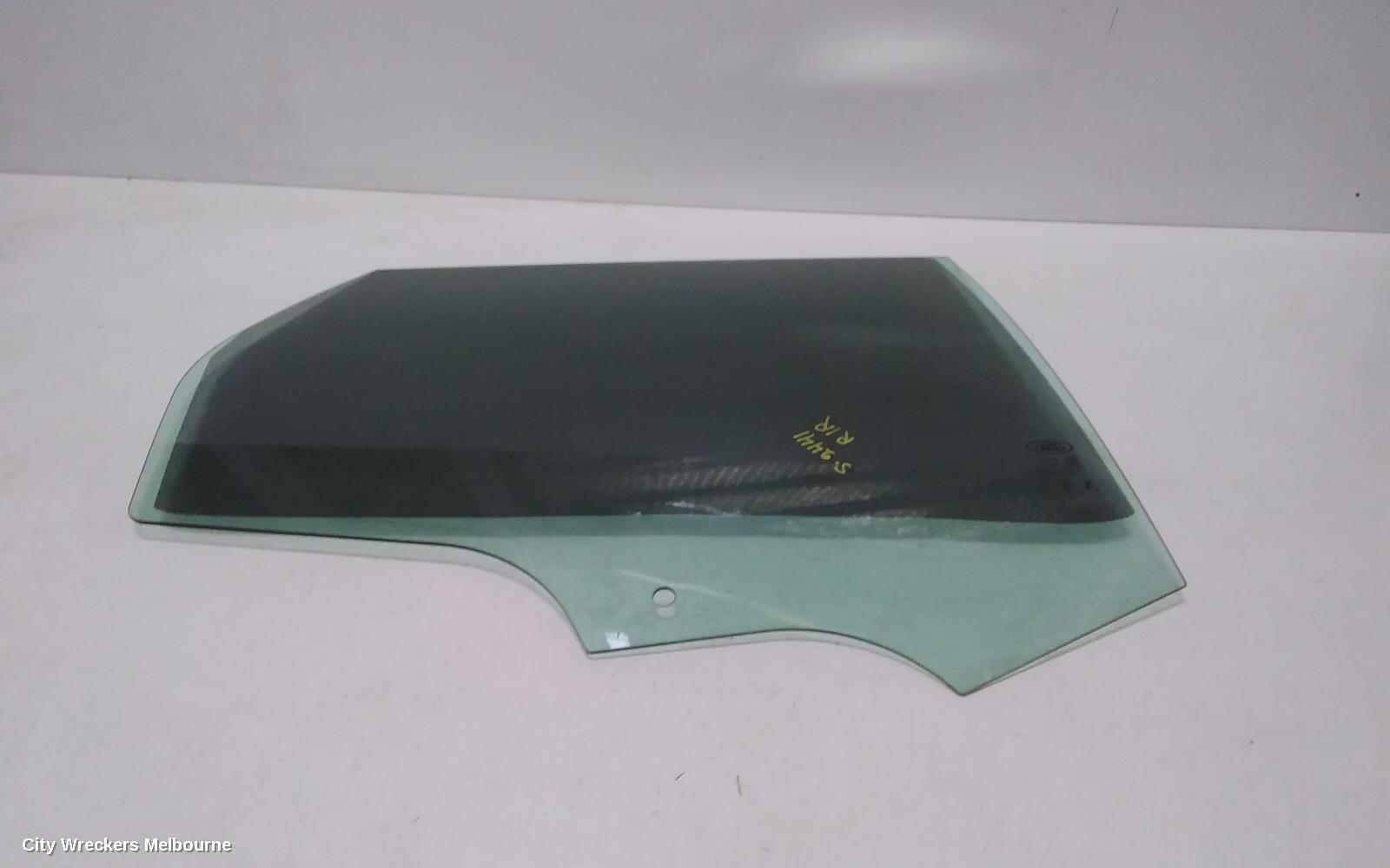 LAND ROVER DISCOVERY SPORT 2017 Right Rear Door Window