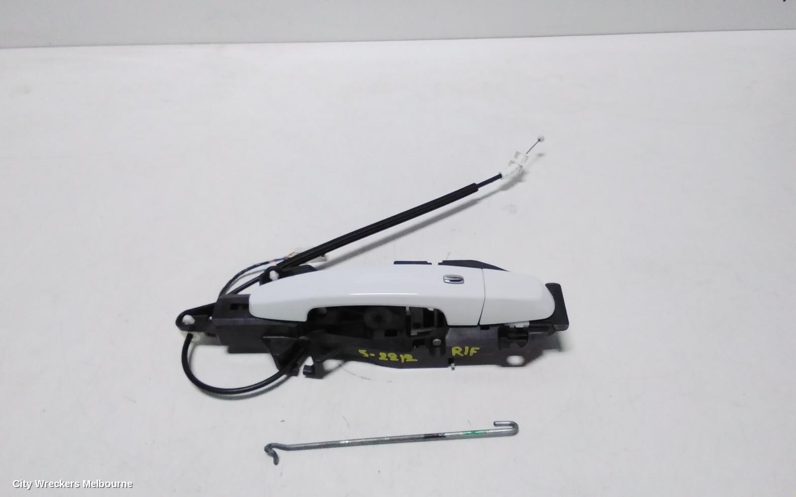 HOLDEN EQUINOX 2020 Door Handle