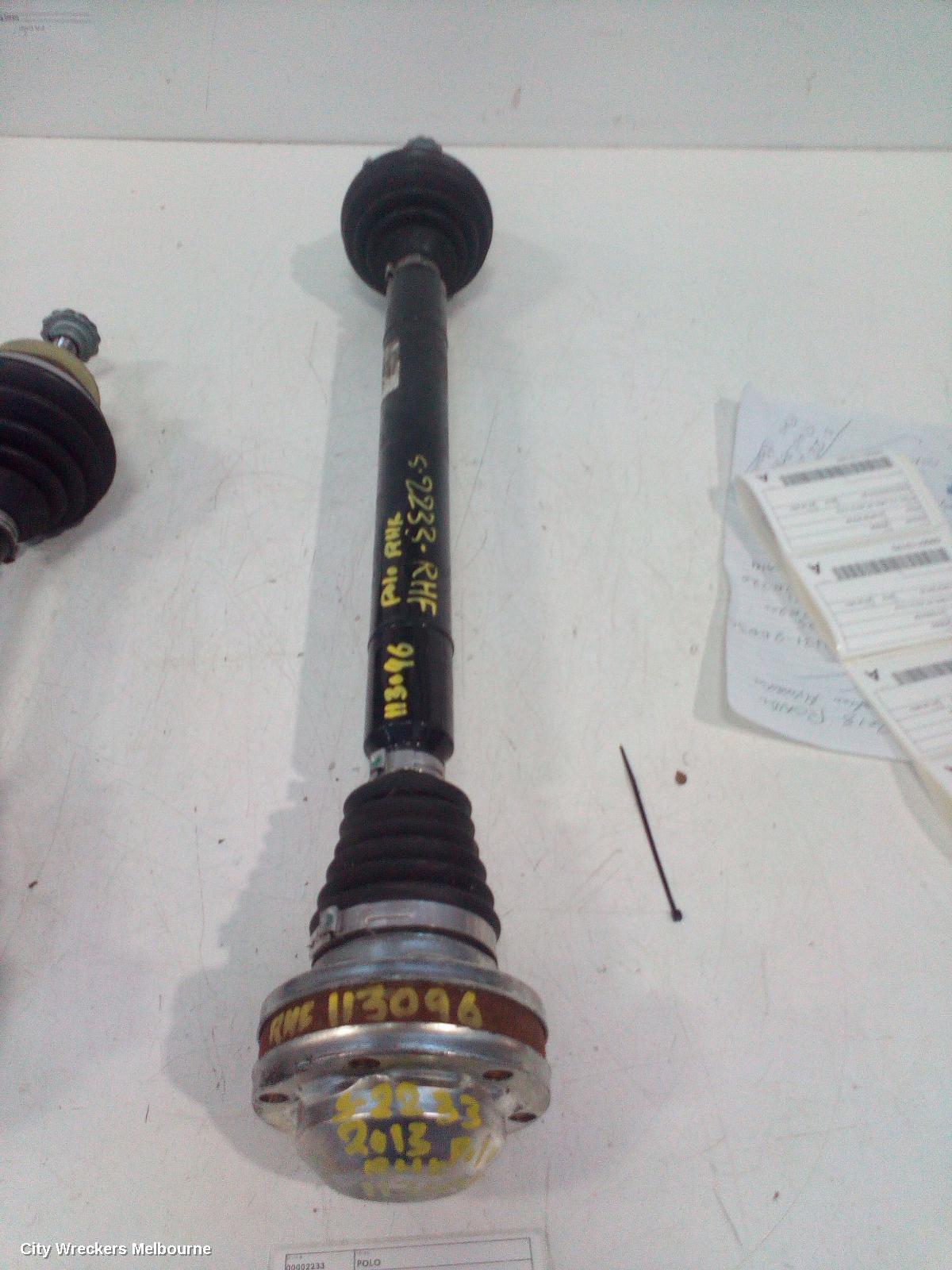 VOLKSWAGEN POLO 2013 Right Driveshaft