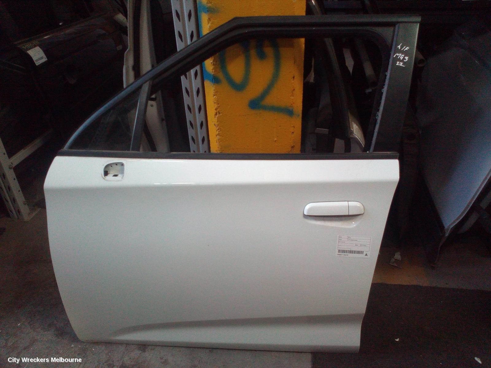 MG MG3 2022 Left Front Door