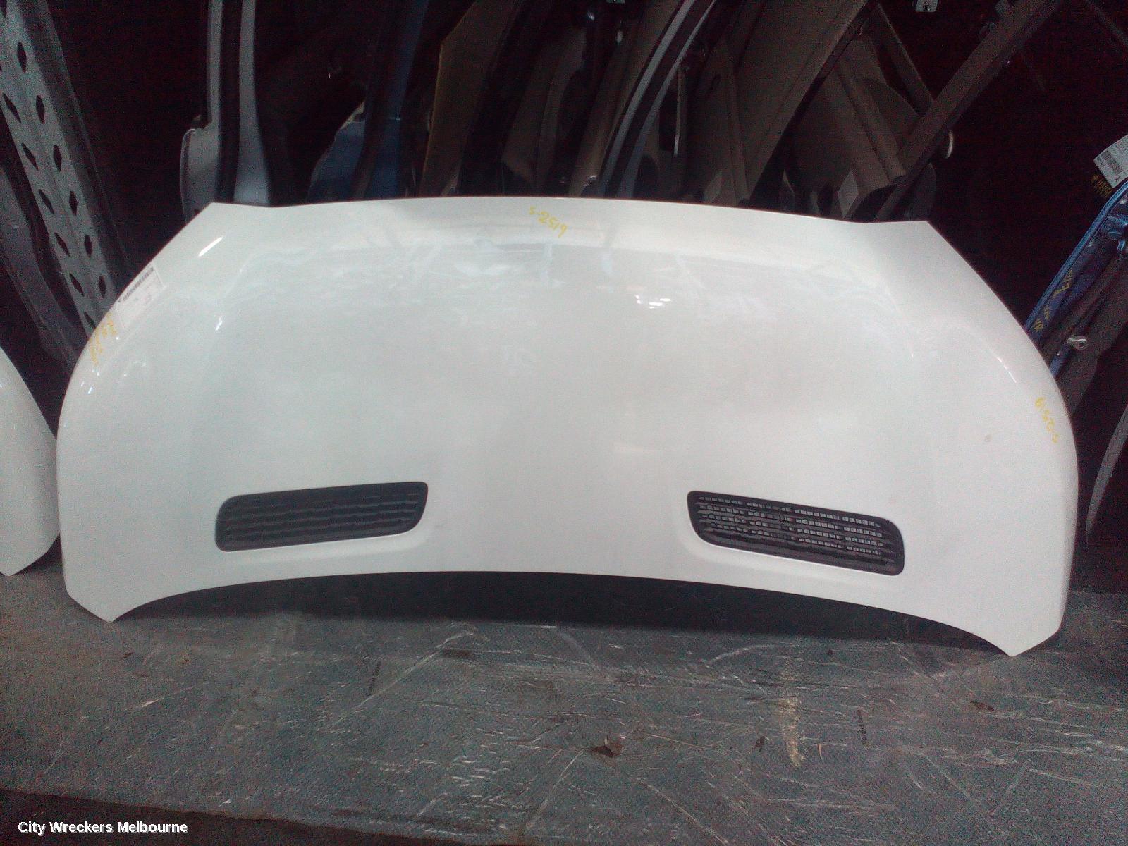 LDV DELIVER 9 2022 Bonnet
