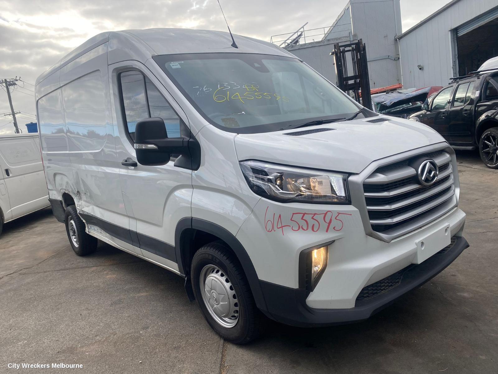 LDV DELIVER 9 2022 Front Seat