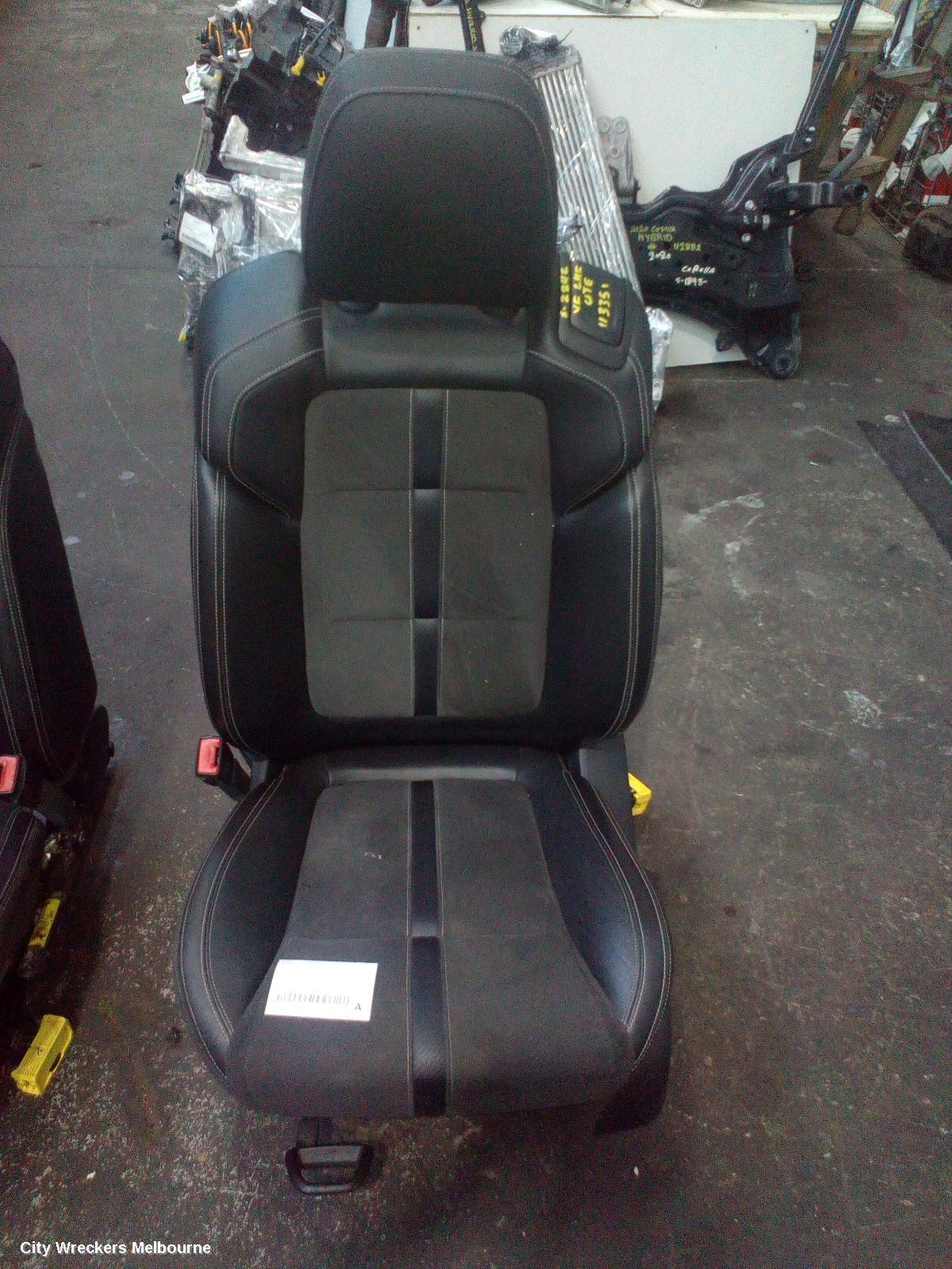 HOLDEN COMMODORE 2013 Front Seat