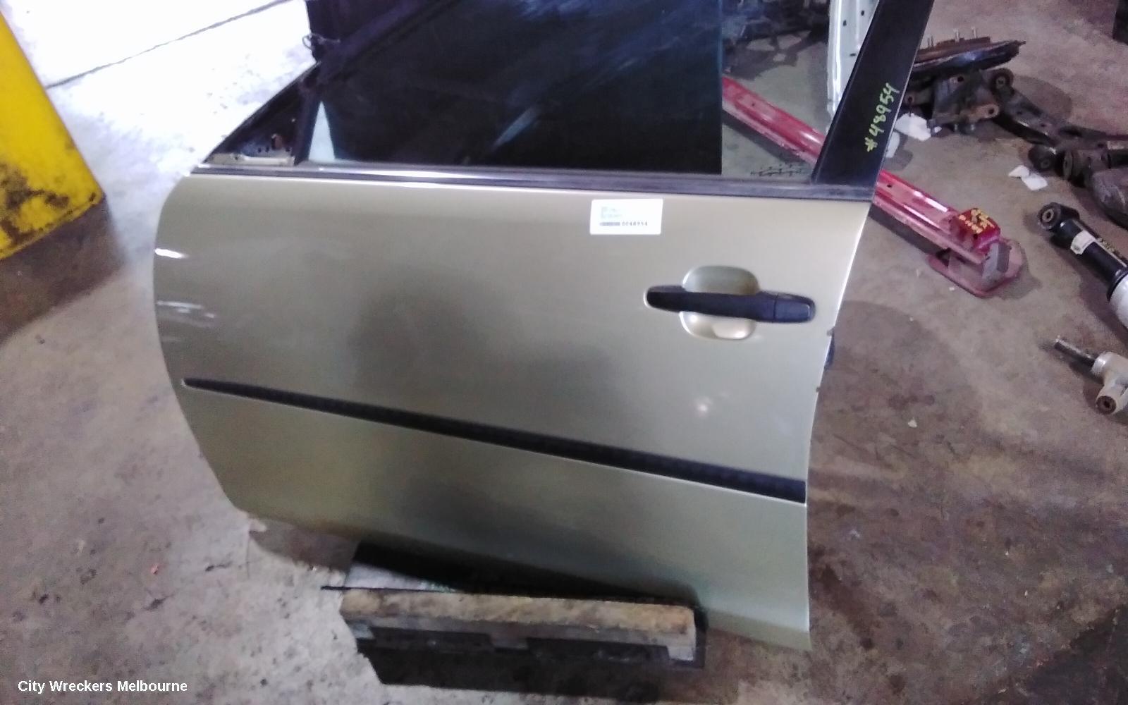 TOYOTA CAMRY 2004 Left Front Door
