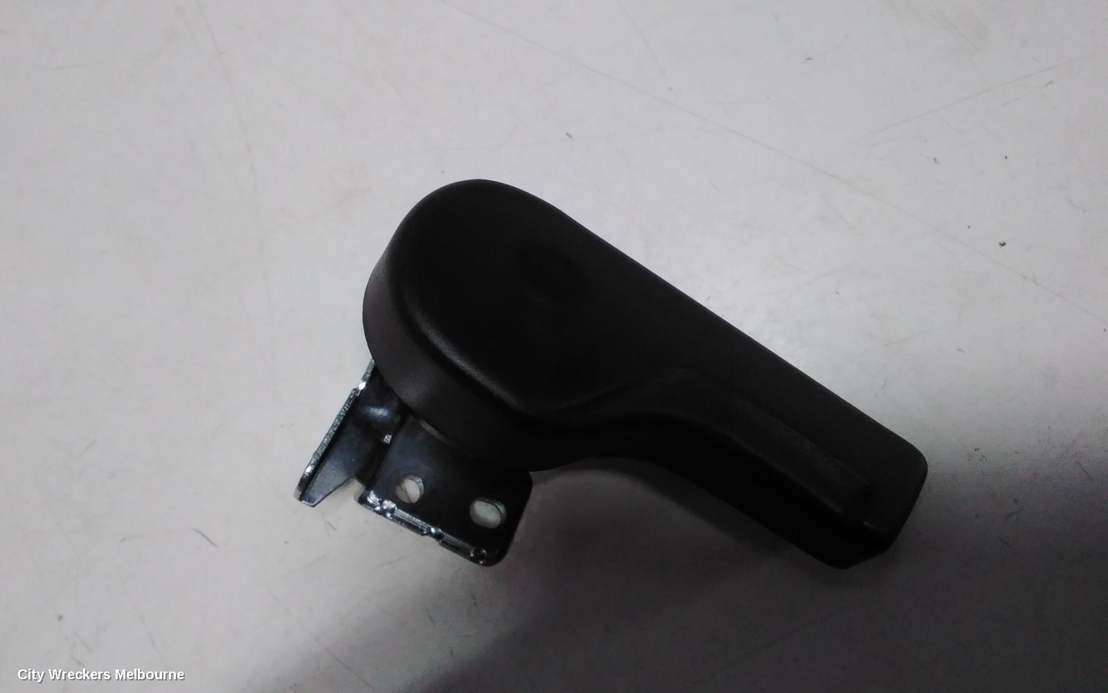 LDV G10 2020 Bonnet Release