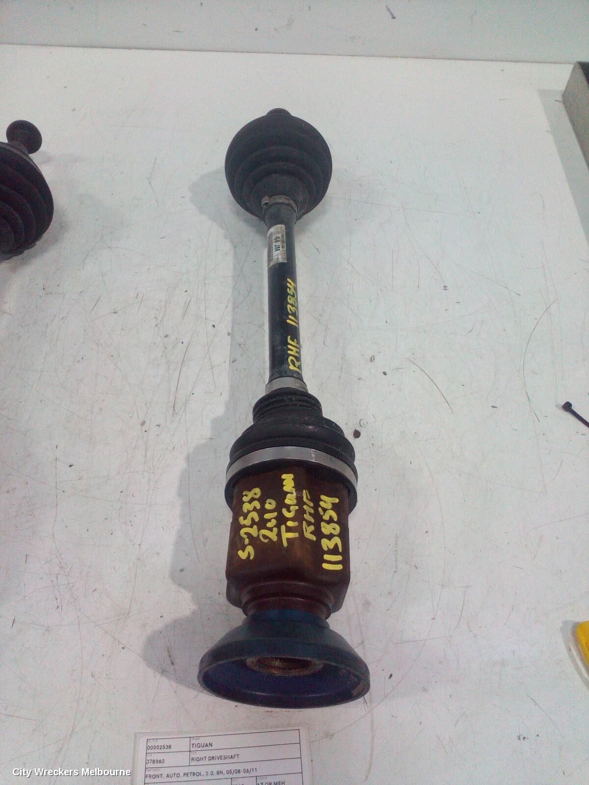 VOLKSWAGEN TIGUAN 2010 Right Driveshaft