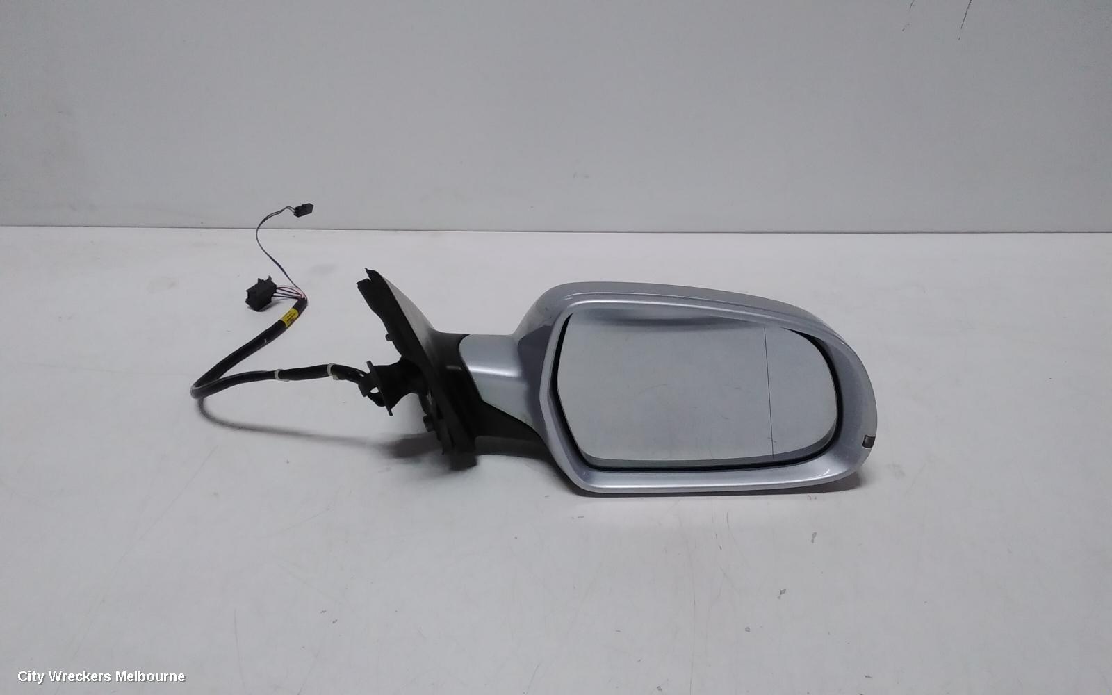 AUDI A4 2010 Right Door Mirror