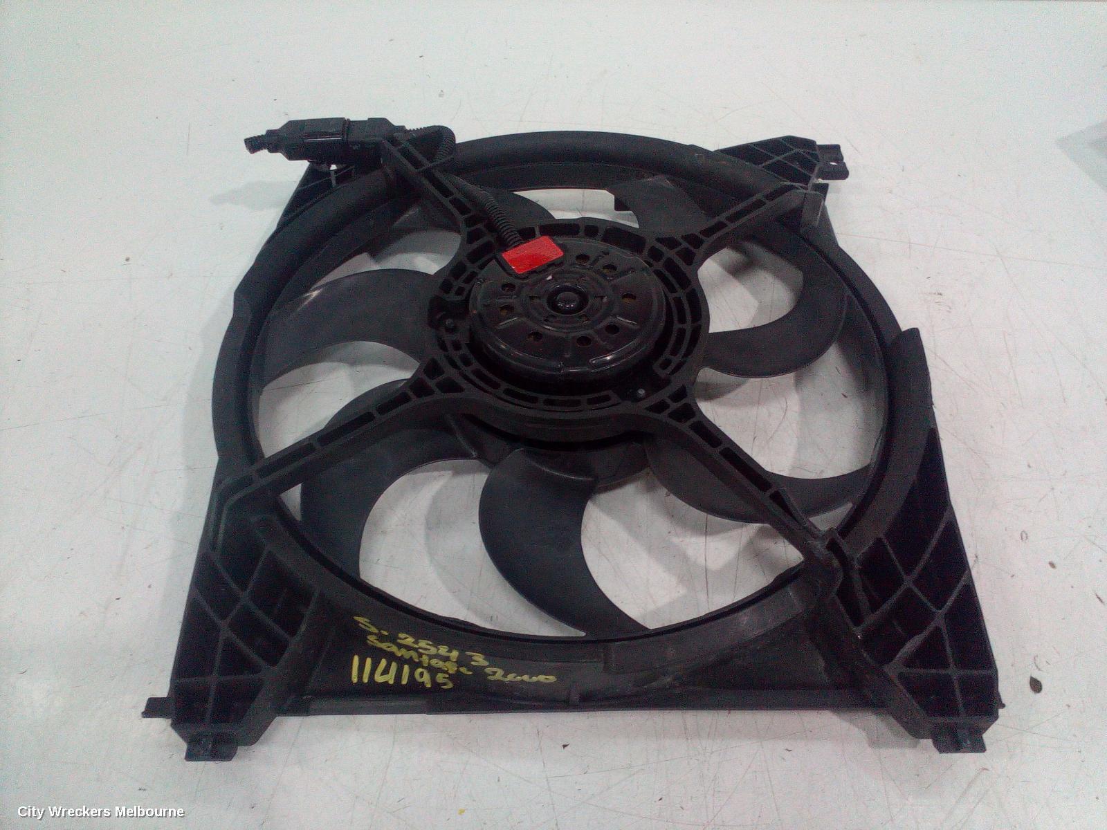 HYUNDAI SANTA FE 2000 Fan