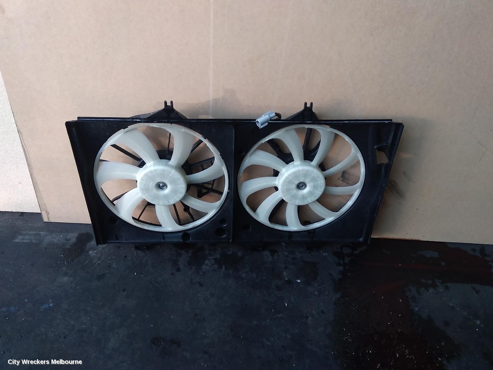 TOYOTA CAMRY 2013 Fan