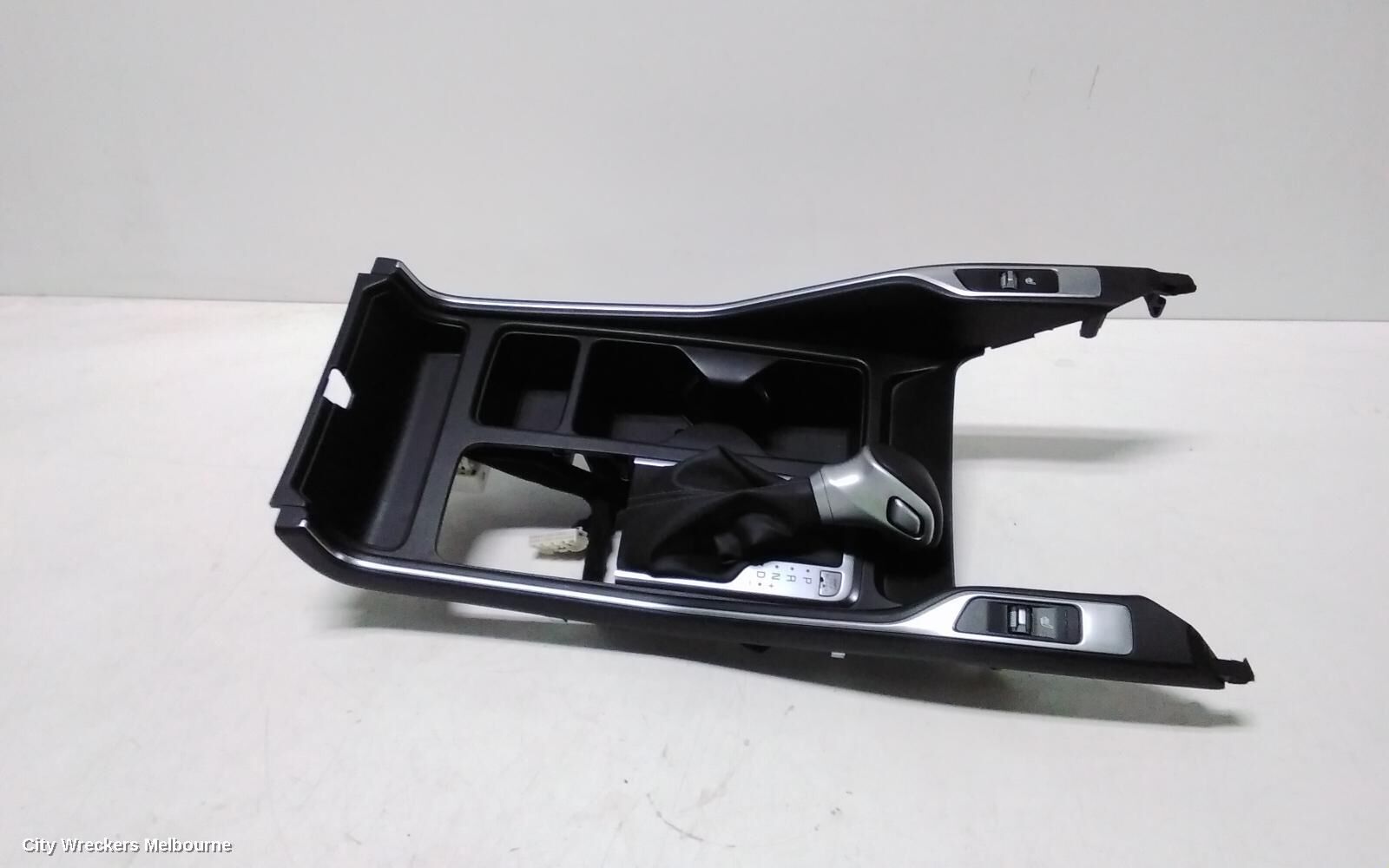 KIA SORENTO 2023 Gear Stick/Shifter