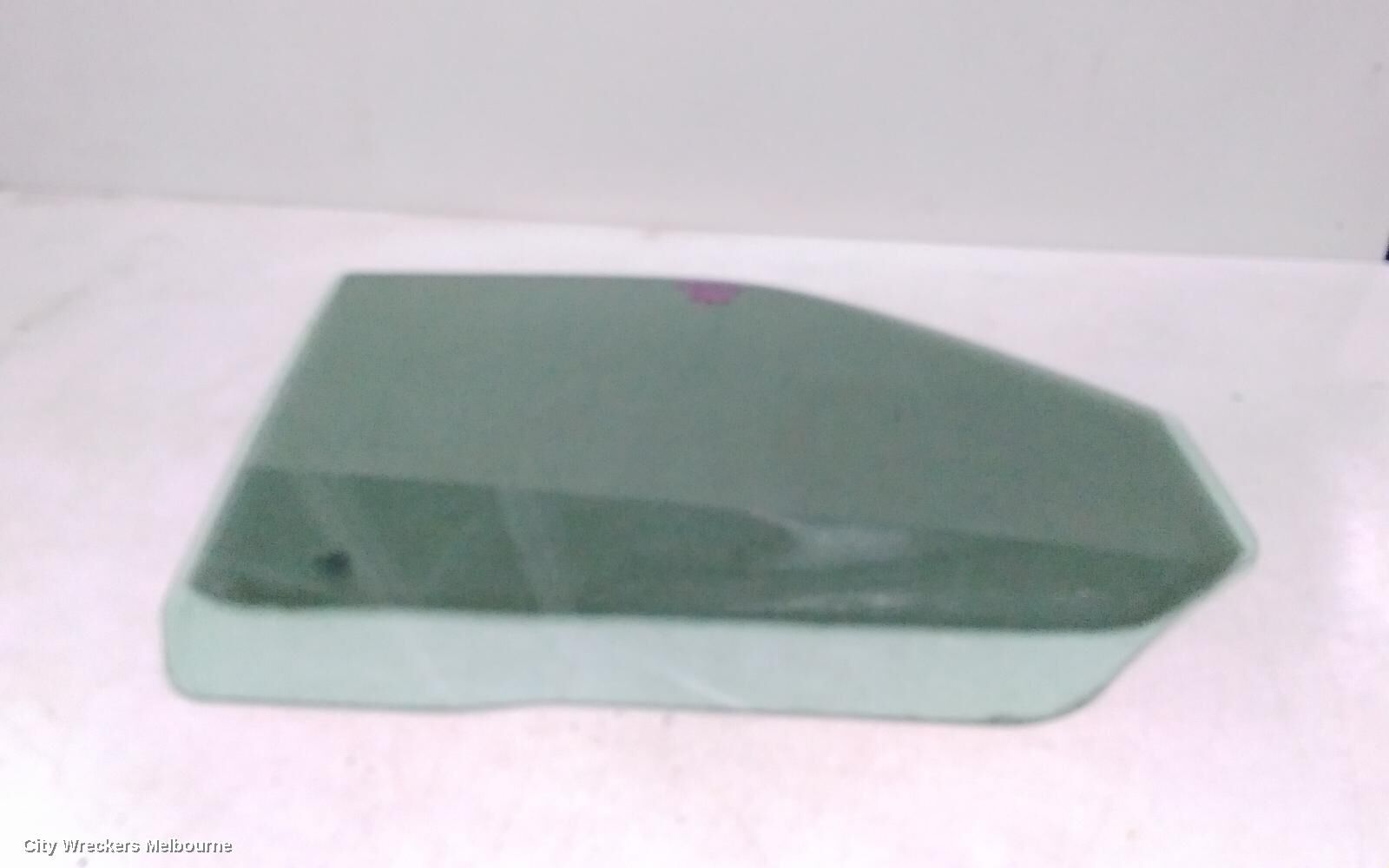 VOLKSWAGEN TRANSPORTER 2006 Right Front Door Window