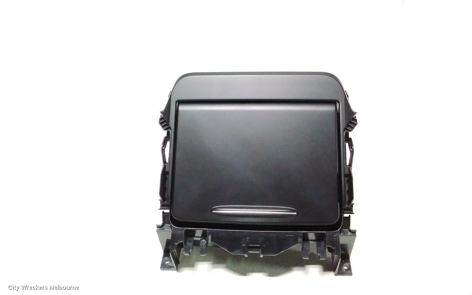 KIA SORENTO 2023 Glove Box