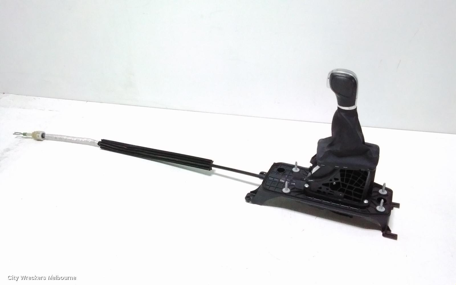 VOLKSWAGEN GOLF 2015 Gear Stick/Shifter