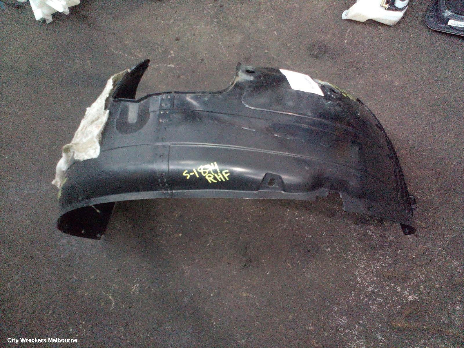 HYUNDAI TUCSON 2018 Right Guard Liner