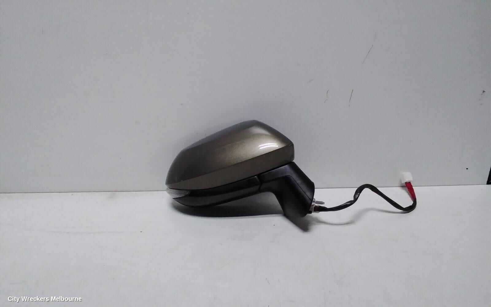TOYOTA COROLLA 2019 Right Door Mirror